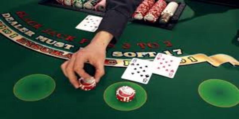 Chơi Blackjack là một trò đánh bài đơn giản